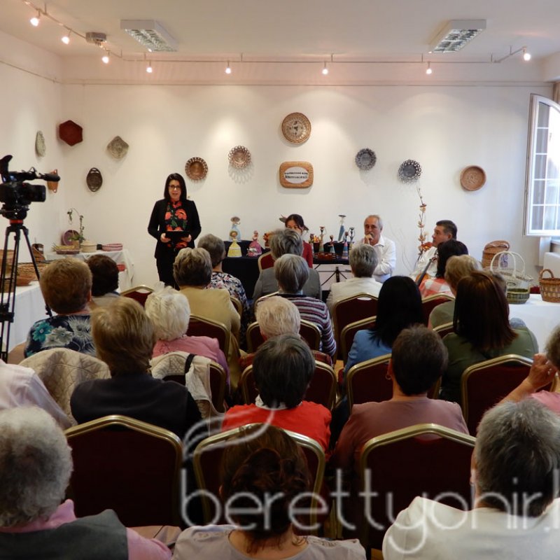 A berettyóújfalui papírfonó kör kiállítása 19